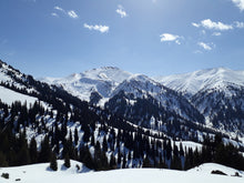 Load image into Gallery viewer, 9 Ngày Mùa Đông Trên Đất Kyrgyzstan