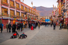 Load image into Gallery viewer, 12 Ngày Từ Thành Đô Tới Tây Tạng - Vùng Đất Huyền Bí