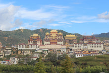 Load image into Gallery viewer, 14 Ngày Hành Trình Tới Tây Tạng Từ Biên Giới Việt Nam