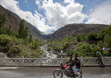 Load image into Gallery viewer, 10 Ngày Pakistan Khám Phá Thung Lũng Hunza - Thiên Đường Trên Trái Đất